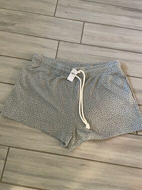 American Eagle Outfitters Light Gray Floral Drawstring Athletic Shorts